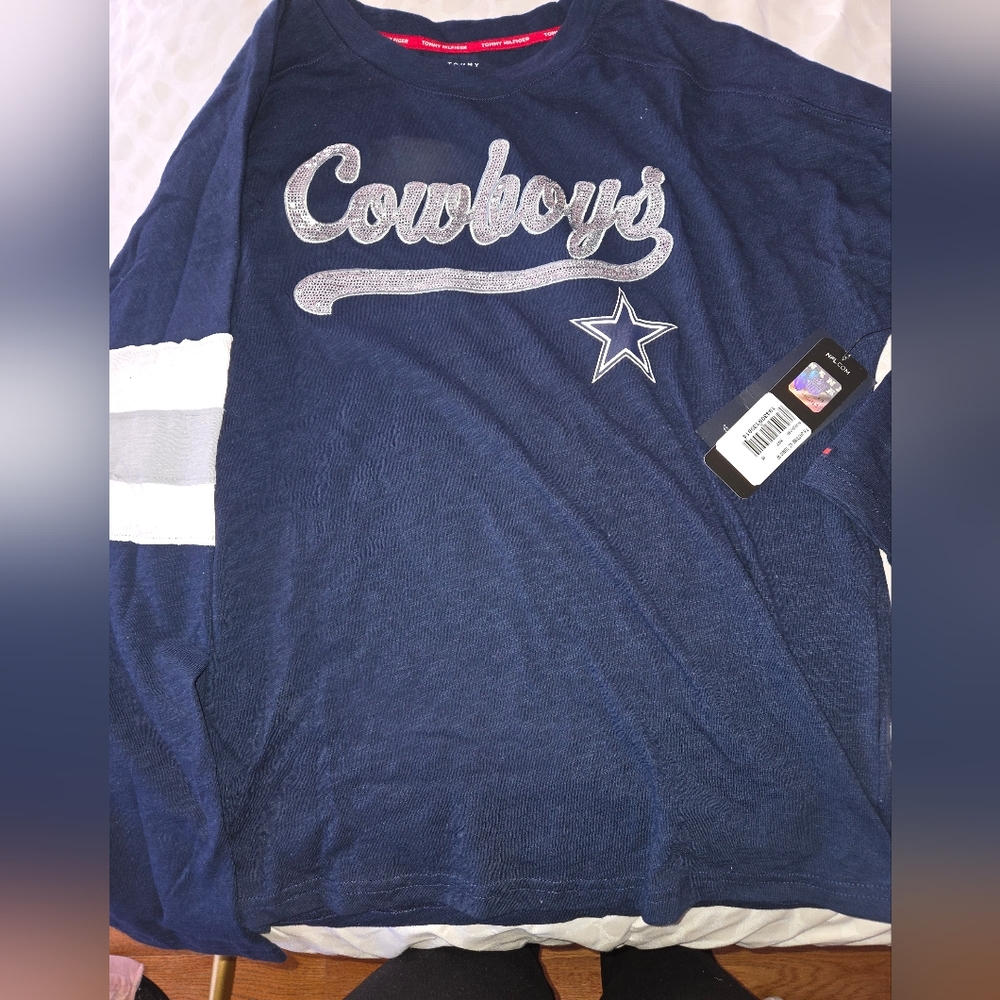 Tommy Hilfiger nwt Dallas Cowboys long sleeve shirt